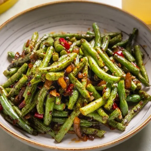 Dry-fried green beans with minced pork and dried chili